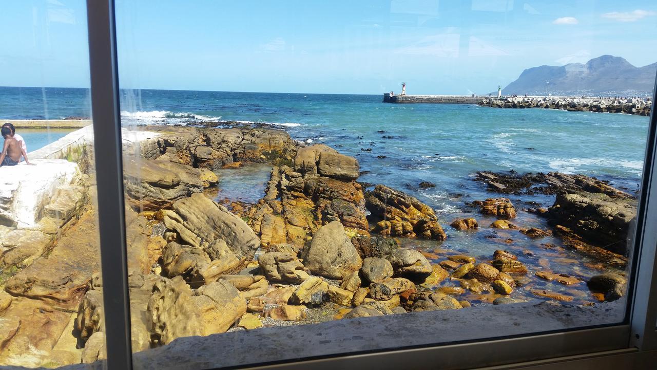 Coral Sands On Muizenberg Daire Dış mekan fotoğraf